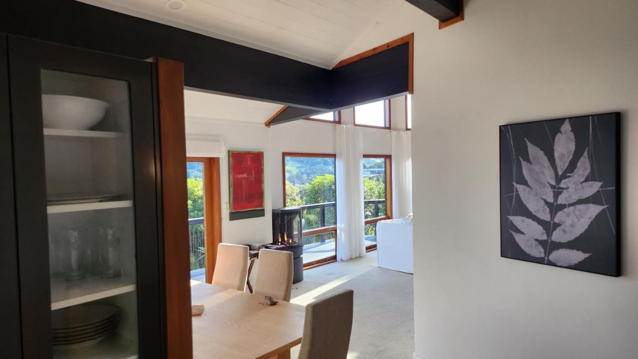 The Black Chalet Whitianga Eksteriør billede